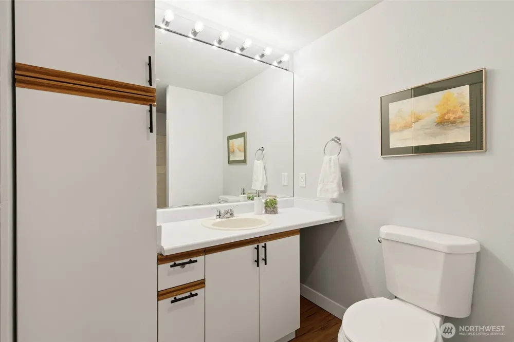 4106 Factoria Boulevard SE #205 Bellevue, WA 98006