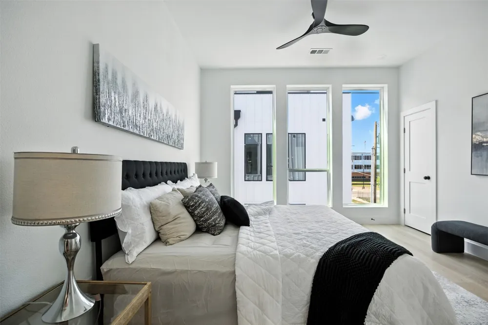 312 Lancaster Avenue #104 Dallas, TX 75203