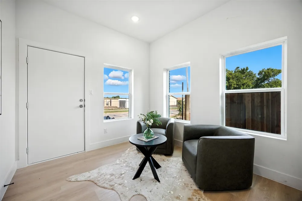 312 Lancaster Avenue #104 Dallas, TX 75203
