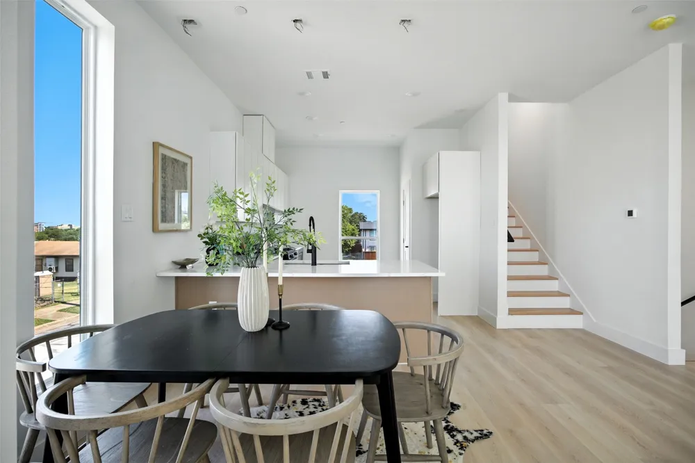 312 Lancaster Avenue #104 Dallas, TX 75203