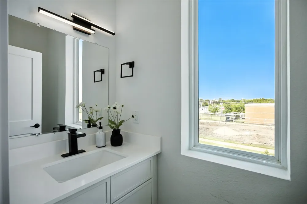312 Lancaster Avenue #104 Dallas, TX 75203