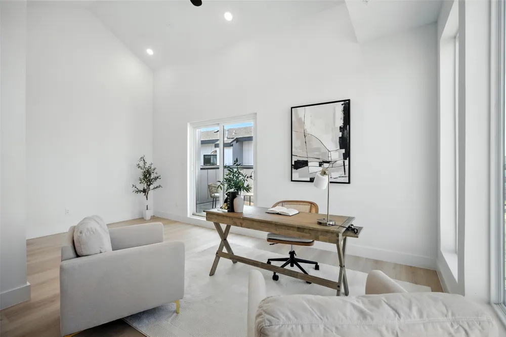312 Lancaster Avenue #104 Dallas, TX 75203