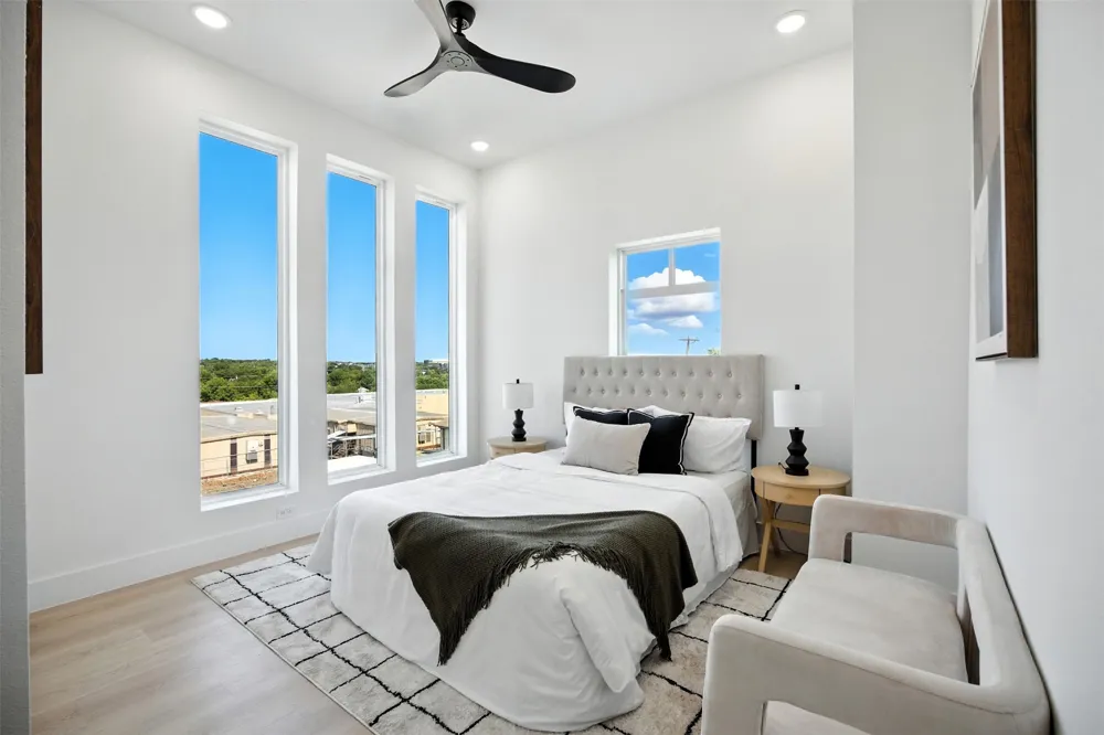 312 Lancaster Avenue #104 Dallas, TX 75203