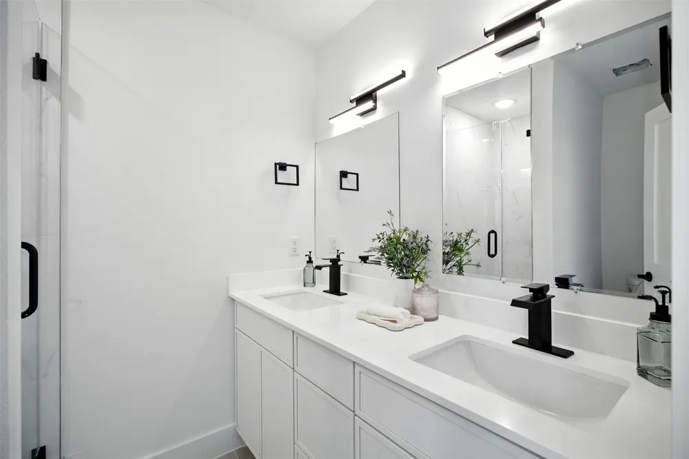 312 Lancaster Avenue #104 Dallas, TX 75203