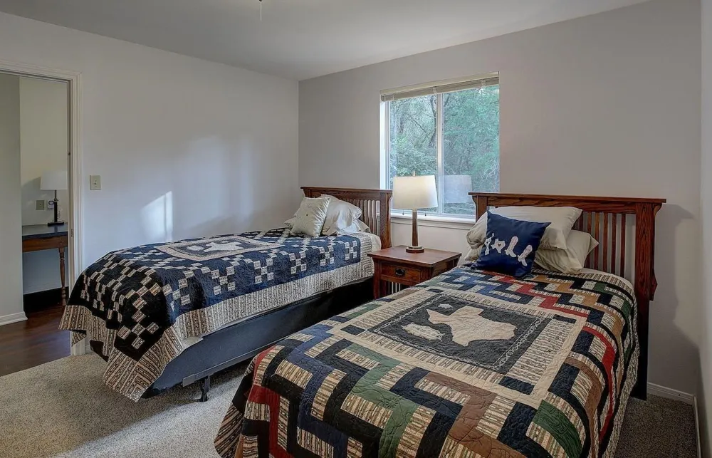 4540 Creamer Creek Road La Grange, TX 78945