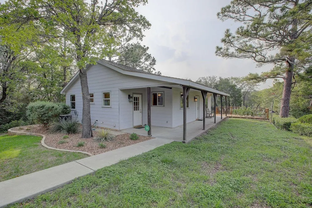 4540 Creamer Creek Road La Grange, TX 78945