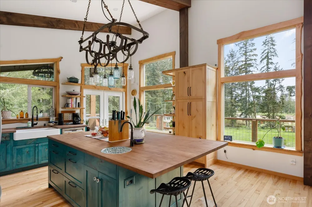 5287 Maxwelton Road Langley, WA 98260
