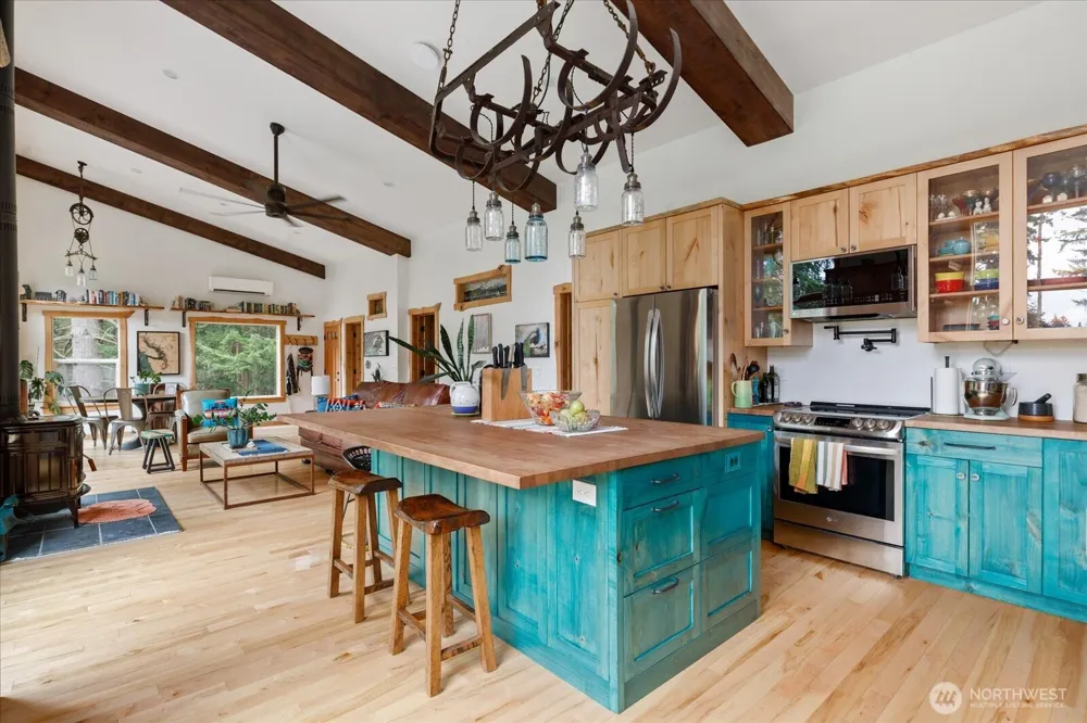 5287 Maxwelton Road Langley, WA 98260