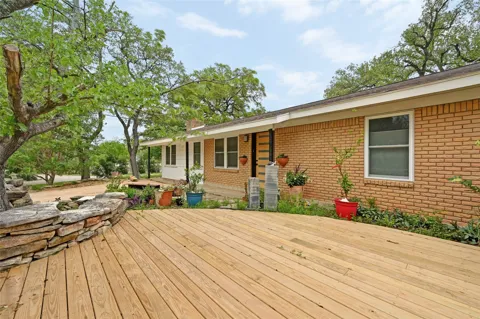 4505 Dudley Drive