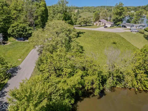 3831 Country Manor E