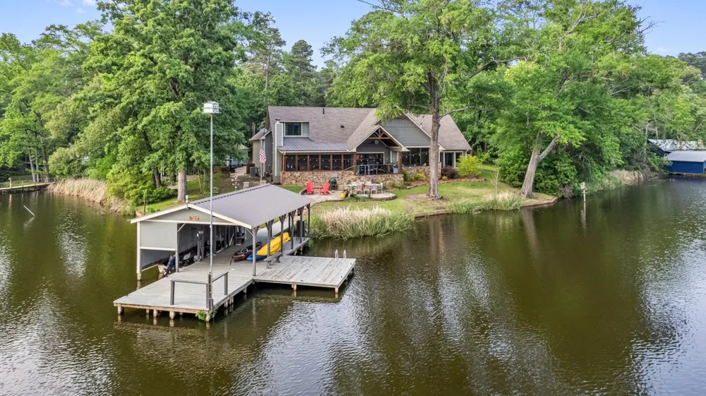 581 Private Road 6665 Mineola, TX 75773