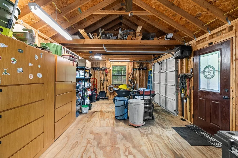 581 Private Road 6665 Mineola, TX 75773