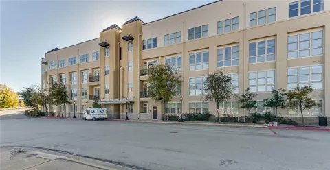 201 W Lancaster Avenue #208