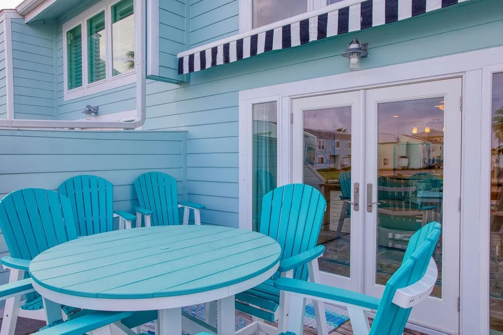 303 Nassau Drive Rockport, TX 78382