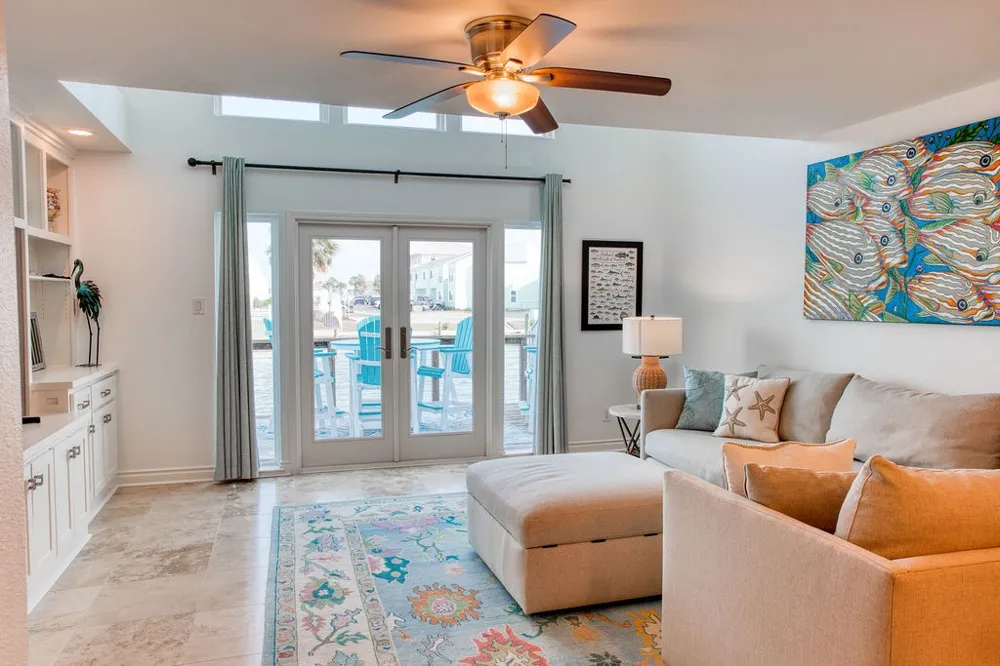 303 Nassau Drive Rockport, TX 78382