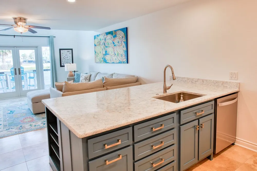 303 Nassau Drive Rockport, TX 78382