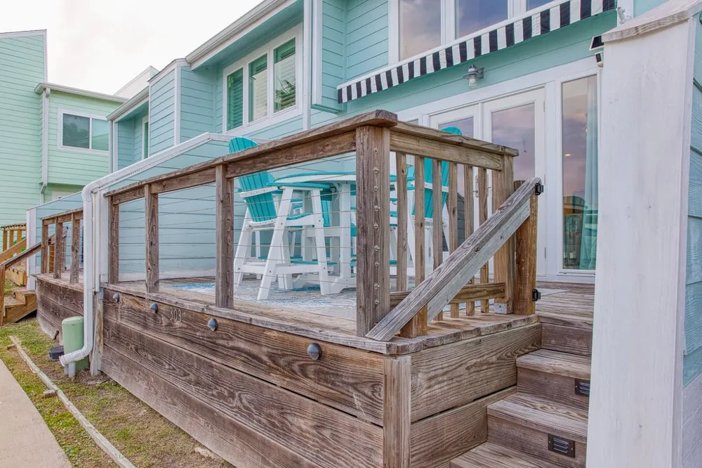 303 Nassau Drive Rockport, TX 78382