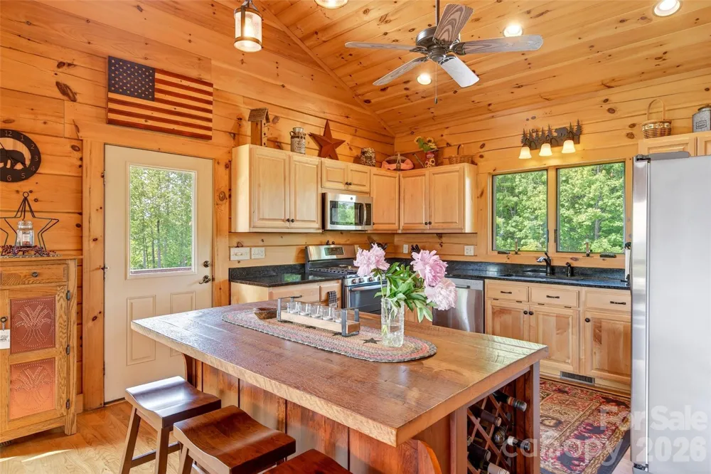 217 Summit Drive Nebo, NC 28761