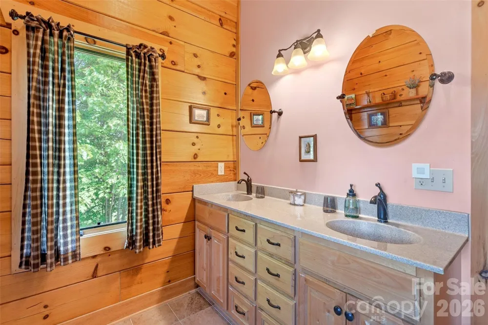 217 Summit Drive Nebo, NC 28761