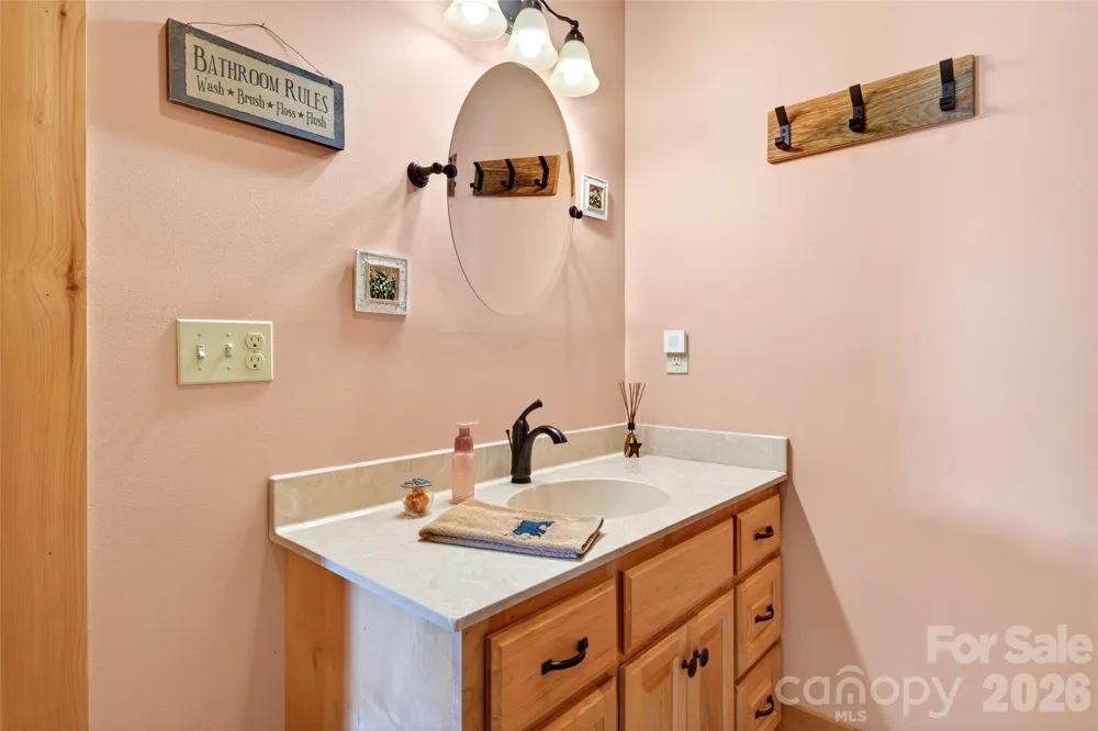 217 Summit Drive Nebo, NC 28761