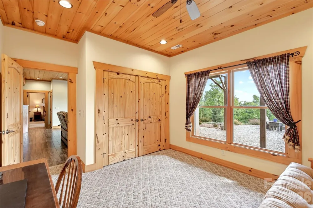217 Summit Drive Nebo, NC 28761