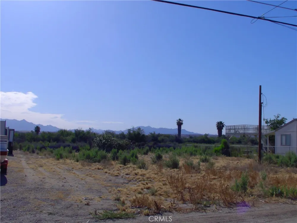 2326 Riviera Blythe, CA 92225