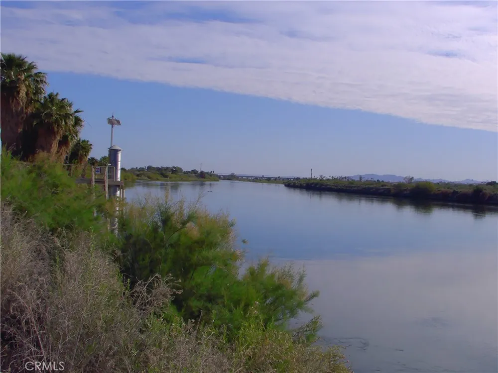 2326 Riviera Blythe, CA 92225