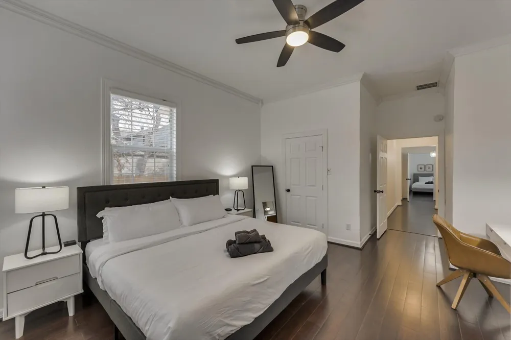 909 Elsbeth Street Dallas, TX 75208