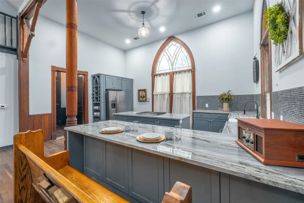 346 W Pietzsch Street Bartlett, TX 76511
