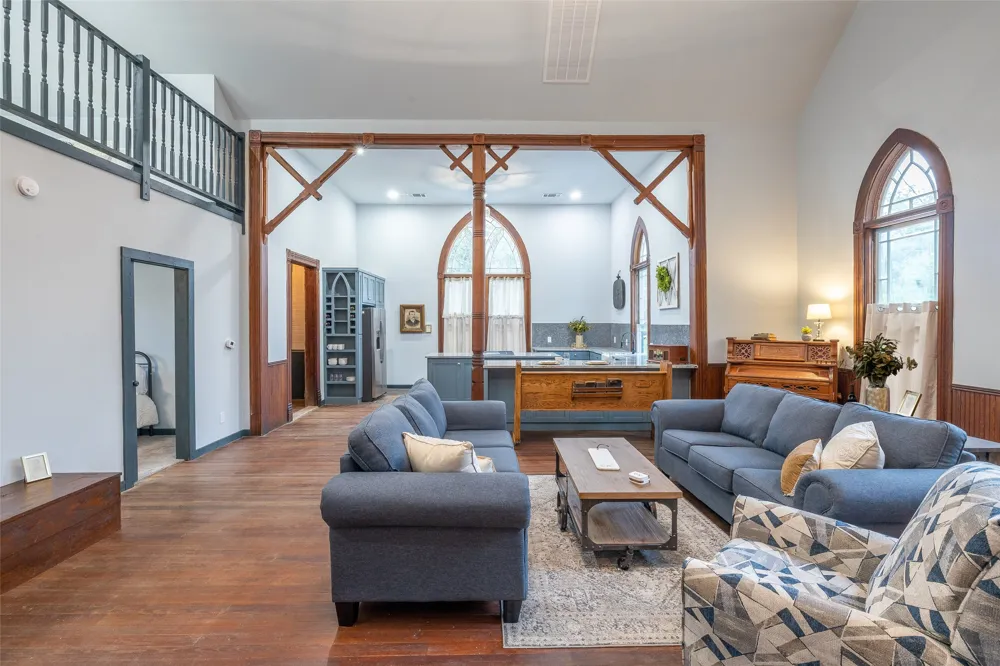 346 W Pietzsch Street Bartlett, TX 76511
