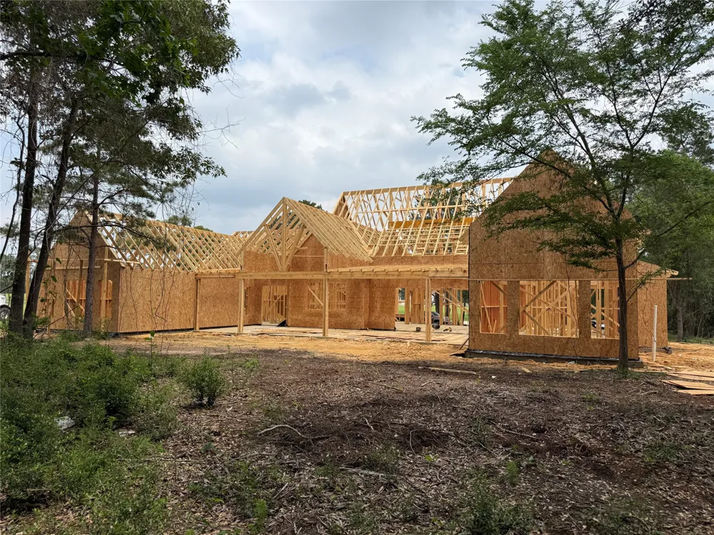 204 Rolling Oaks Drive Hockley, TX 77447
