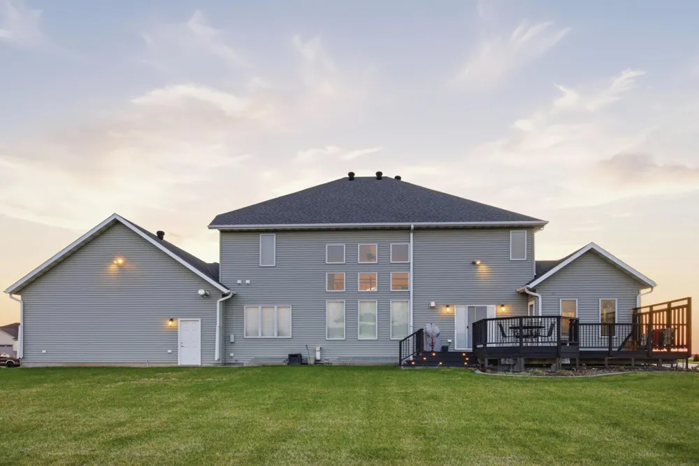 3413 50th Street Reiles Acres, ND 58102