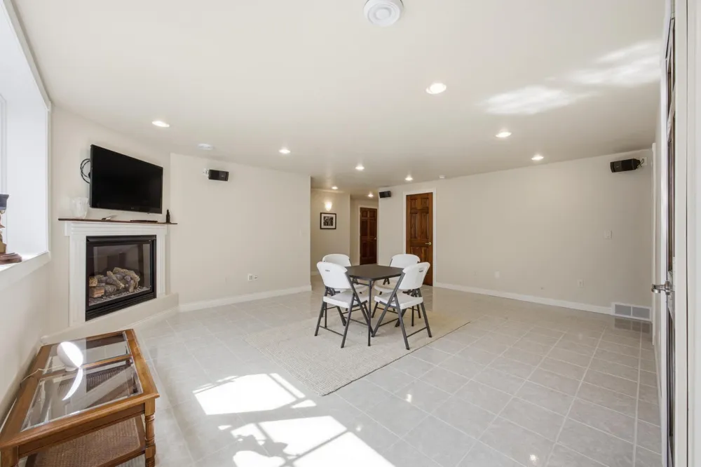 3413 50th Street Reiles Acres, ND 58102