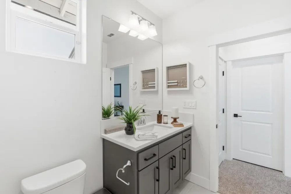17214 Bowling Court Lathrop, CA 95330