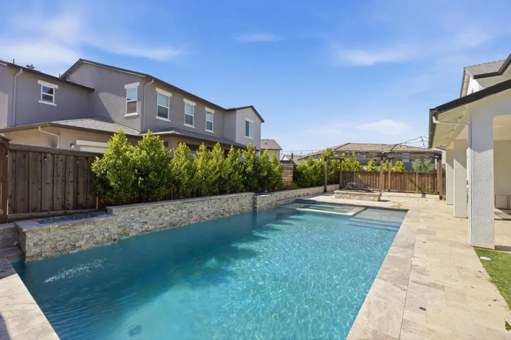 17214 Bowling Court Lathrop, CA 95330