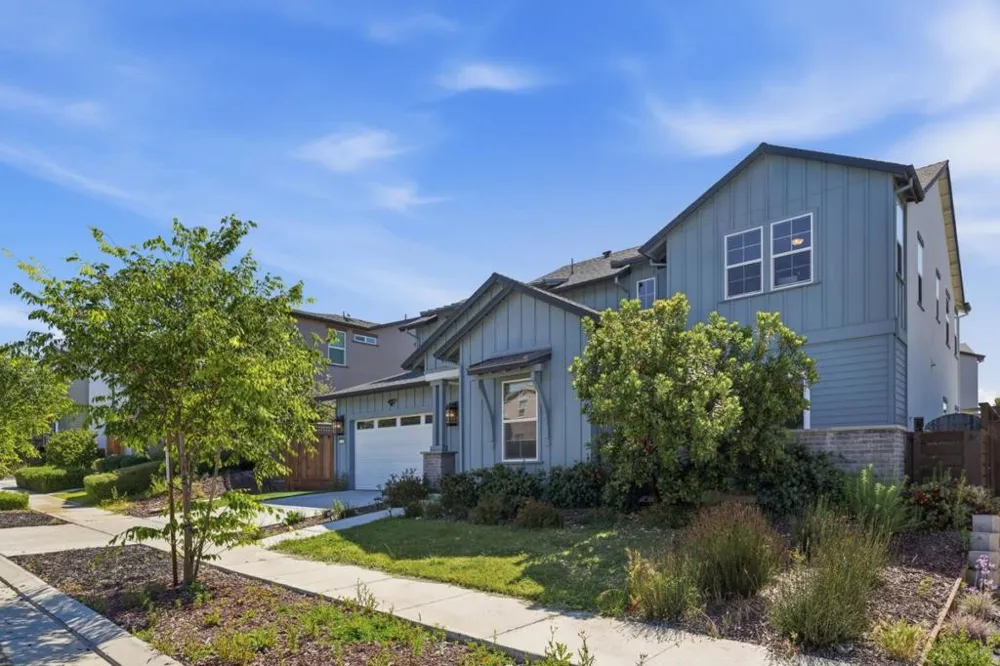 17214 Bowling Court Lathrop, CA 95330