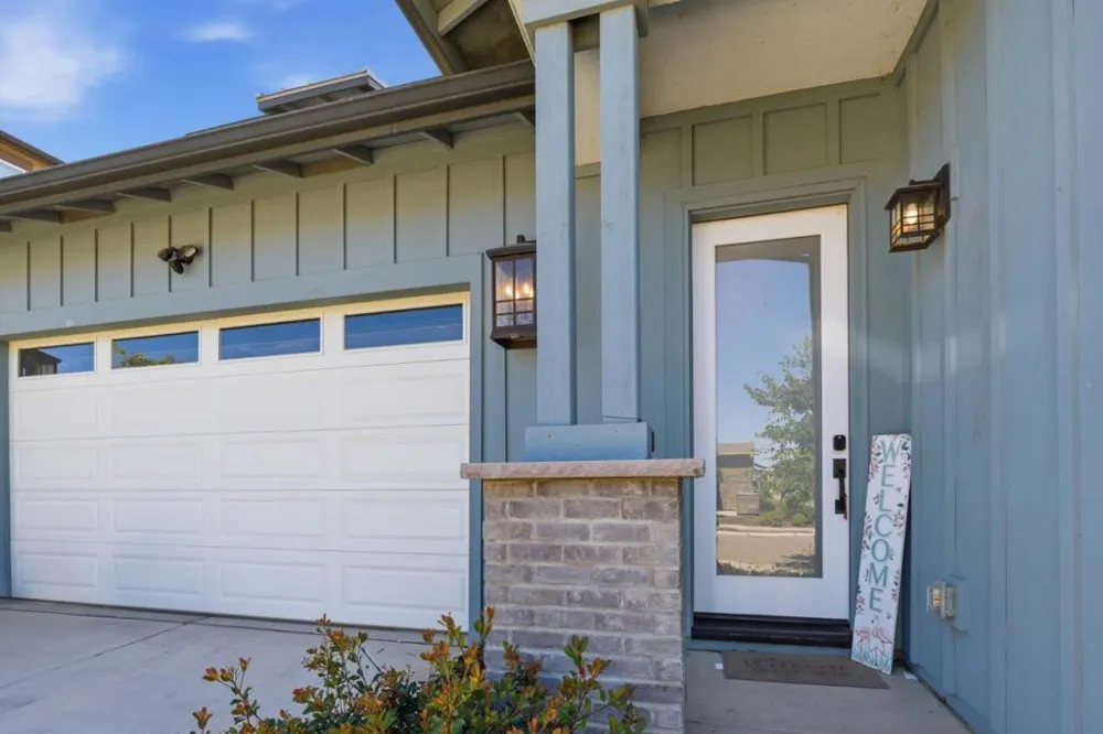 17214 Bowling Court Lathrop, CA 95330
