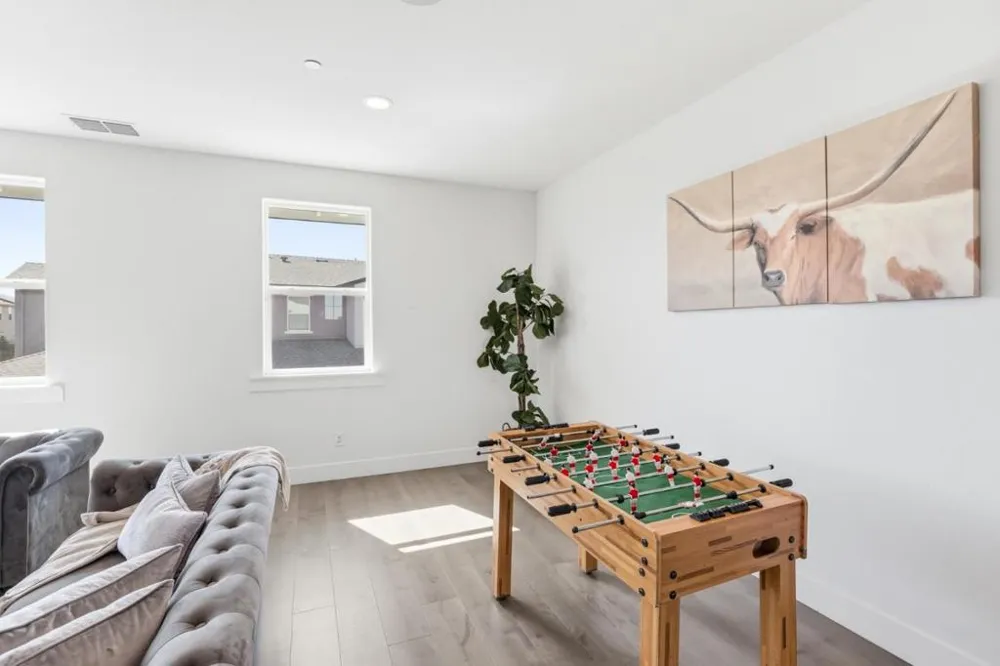17214 Bowling Court Lathrop, CA 95330
