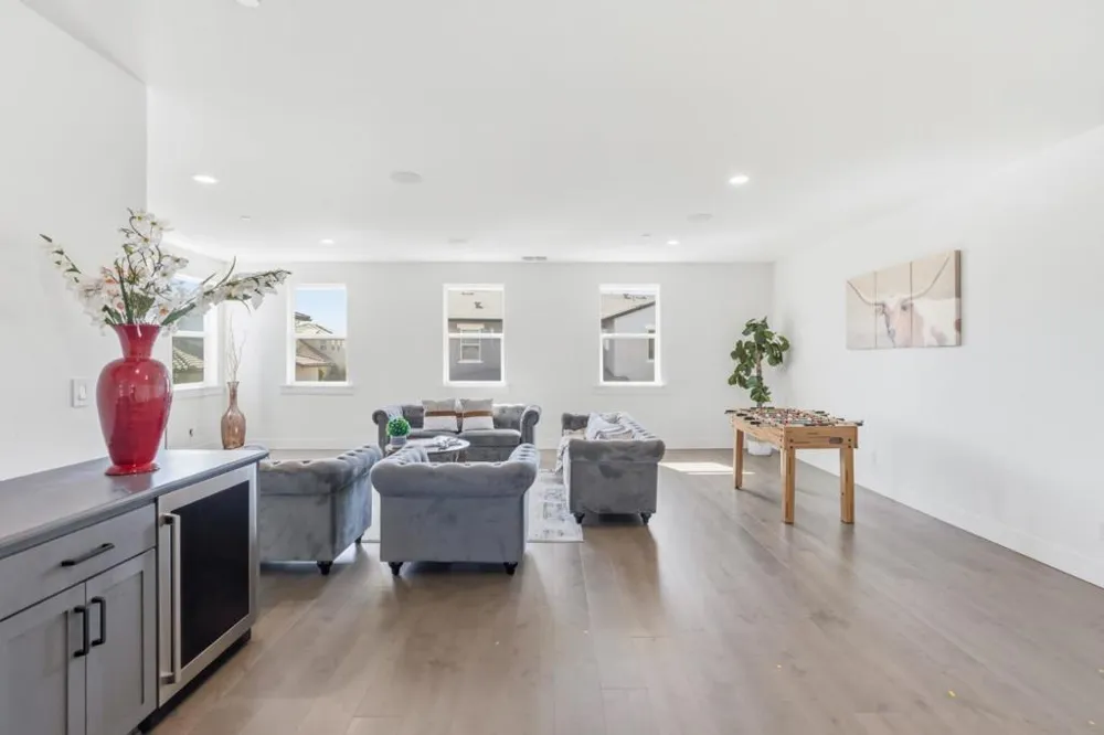 17214 Bowling Court Lathrop, CA 95330