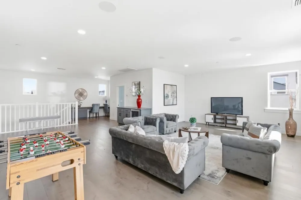 17214 Bowling Court Lathrop, CA 95330