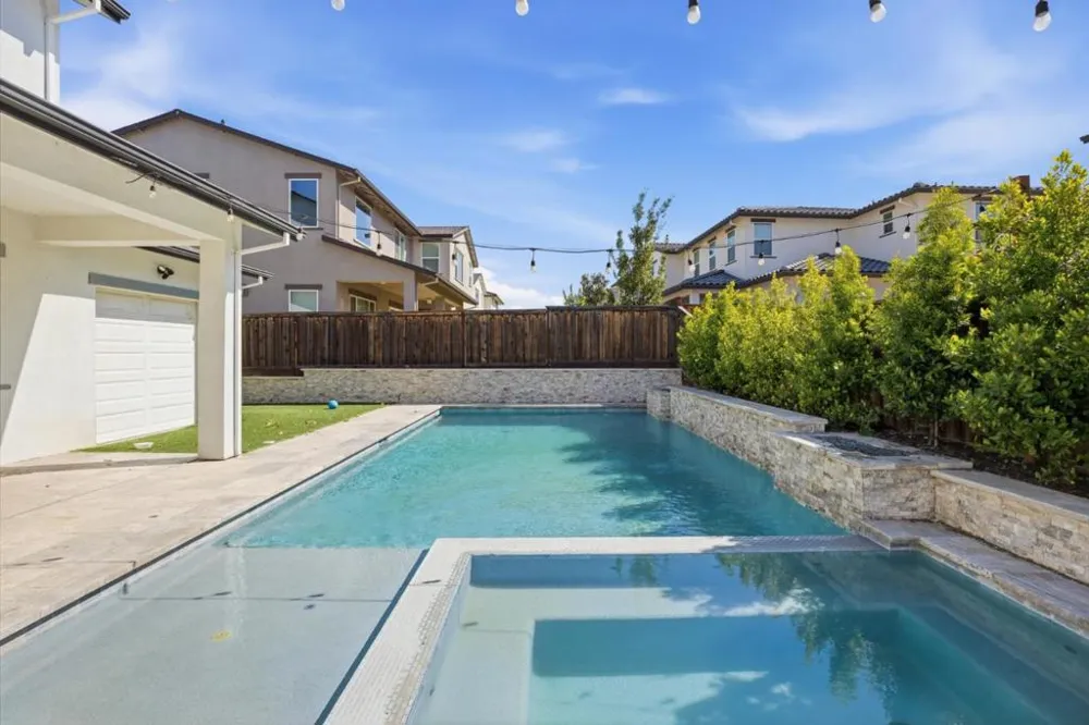 17214 Bowling Court Lathrop, CA 95330