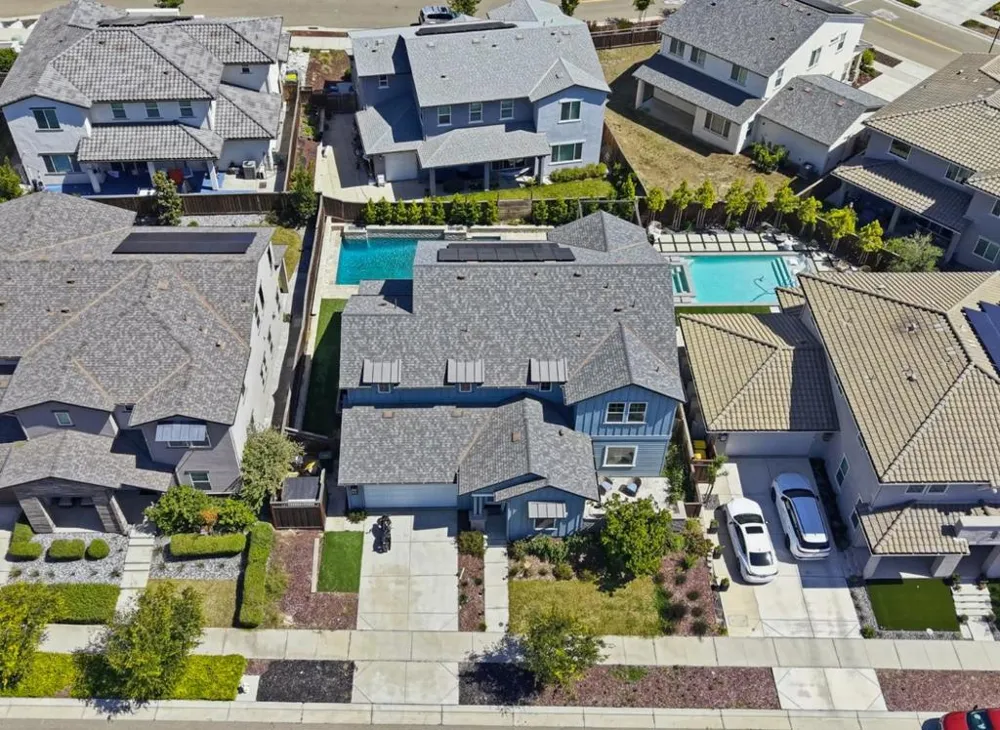 17214 Bowling Court Lathrop, CA 95330