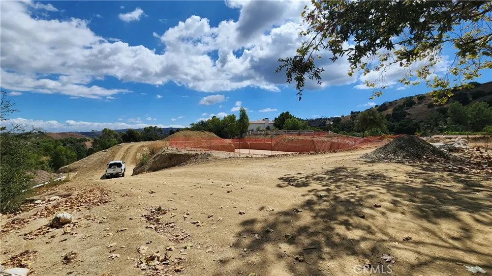 5360 WHITMAN ROAD Hidden Hills, CA 91302
