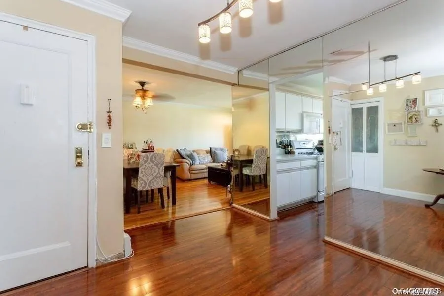 1213 E Broadway #B24 Hewlett, NY 11557
