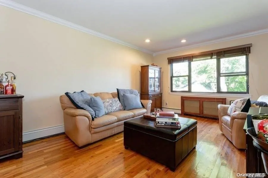 1213 E Broadway #B24 Hewlett, NY 11557