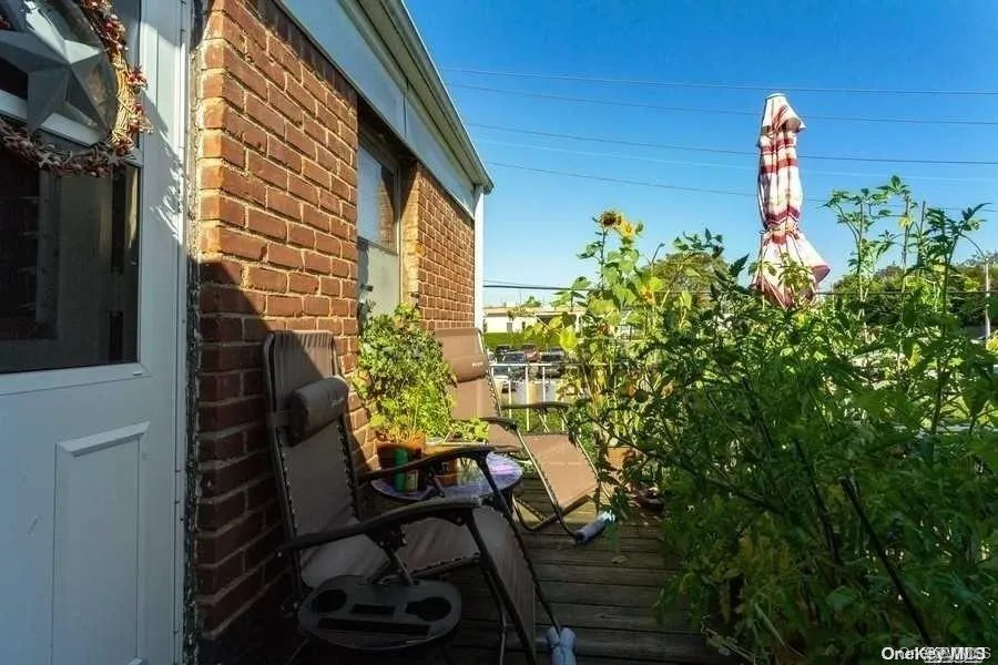 1213 E Broadway #B24 Hewlett, NY 11557