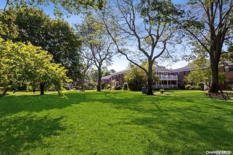 1213 E Broadway #B24 Hewlett, NY 11557