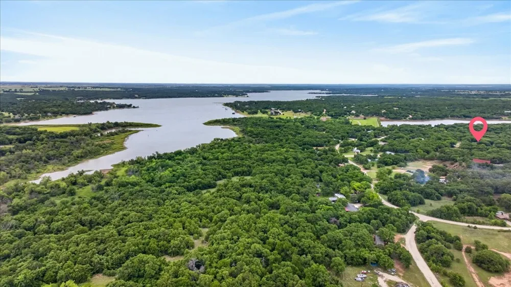203 Fairway Drive Nocona, TX 76255