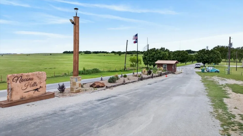 203 Fairway Drive Nocona, TX 76255
