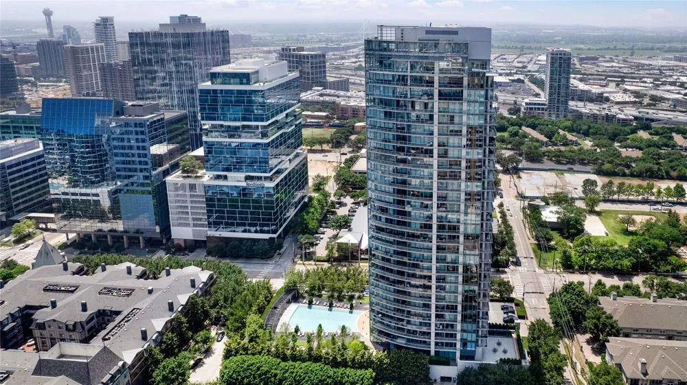 2900 Mckinnon Street #401 Dallas, TX 75201